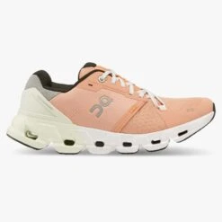'On Running' Women's Cloudflyer 4 - Peach / Aloe